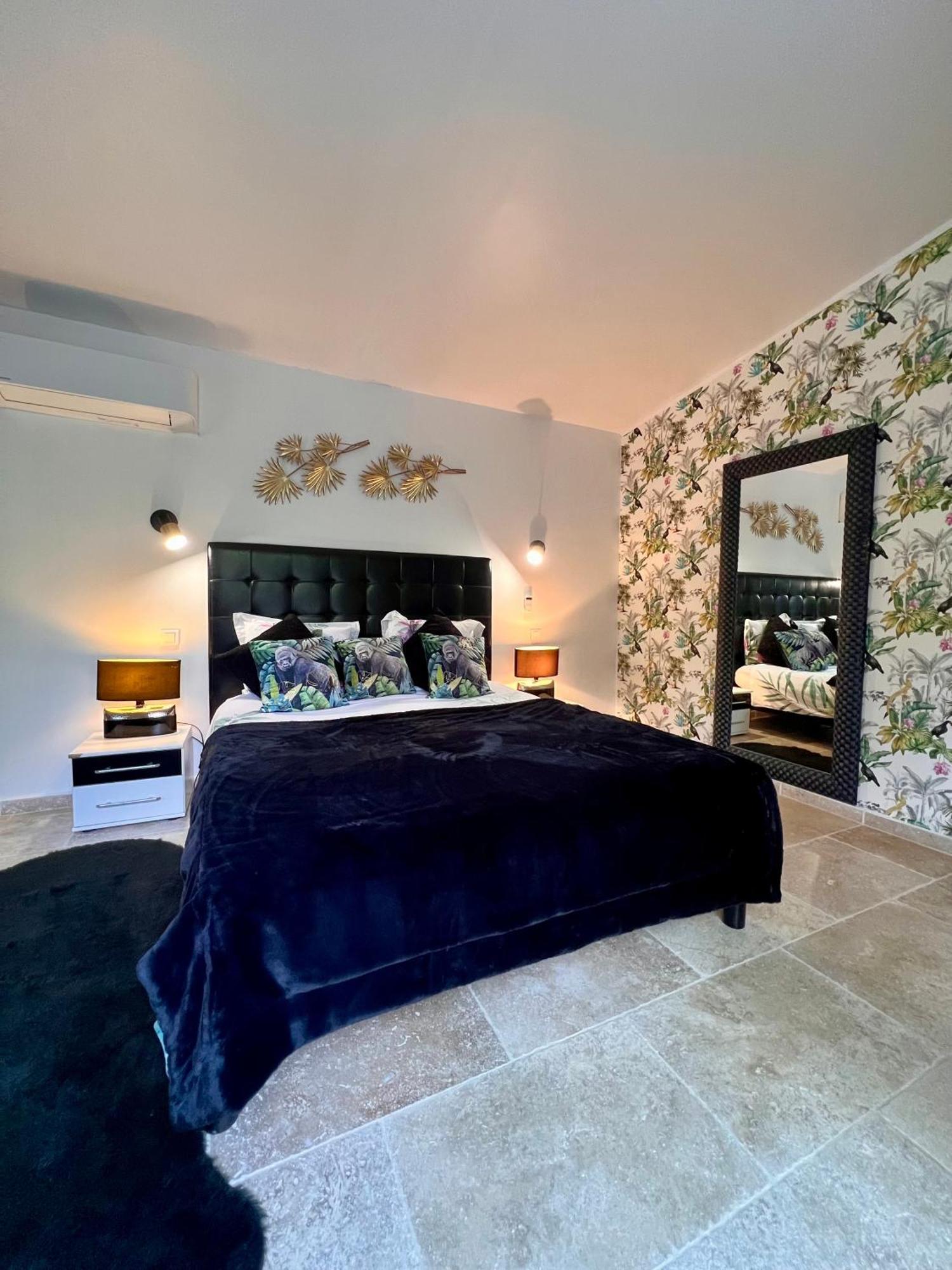 Gite Des Estelles "Axel" Avec Espace Jacuzzi Cavaillon Exterior photo